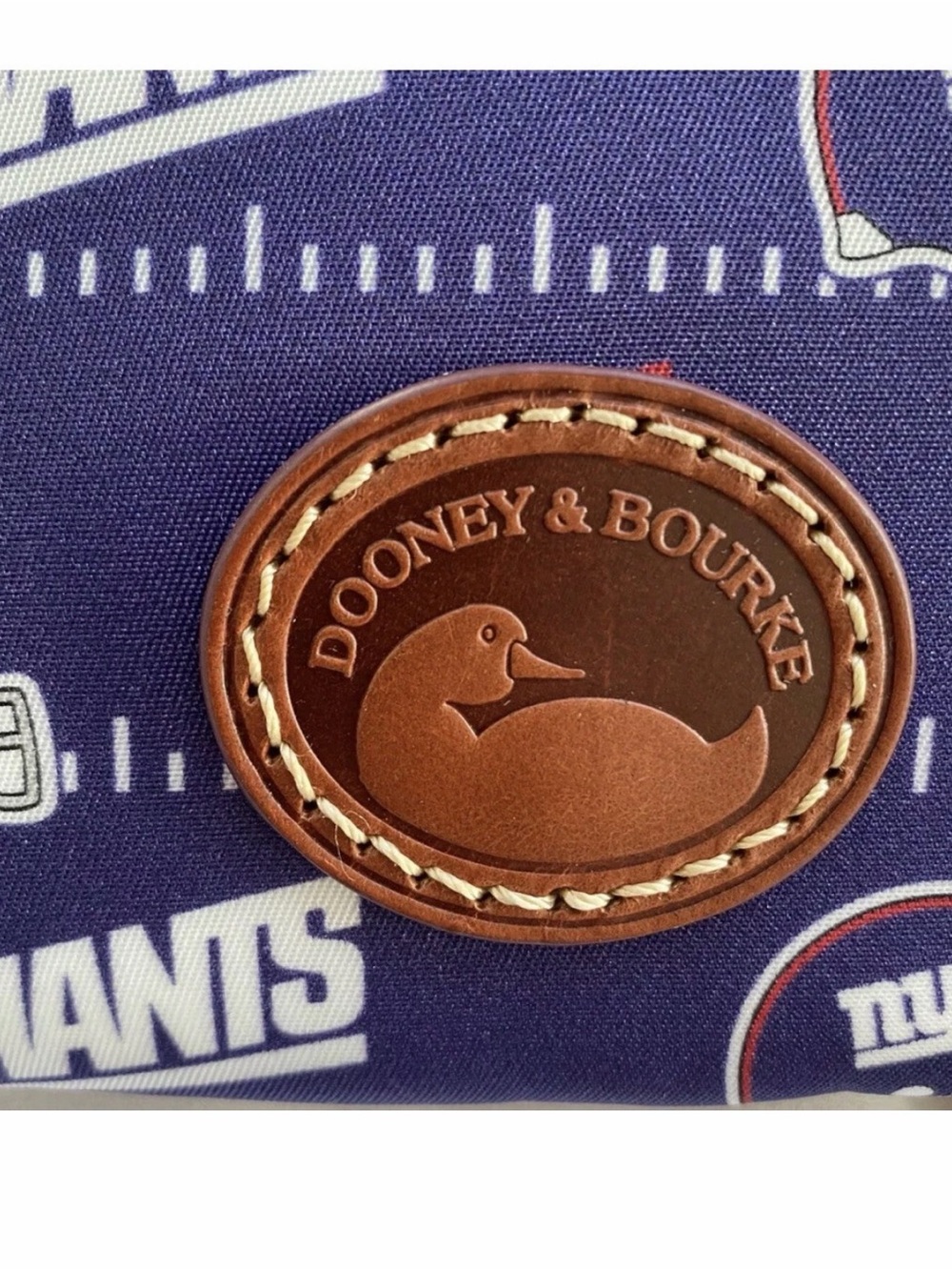 Dooney & Bourke NY Giants Printed Females Crossbody Bag Leather Straps Duck Log
